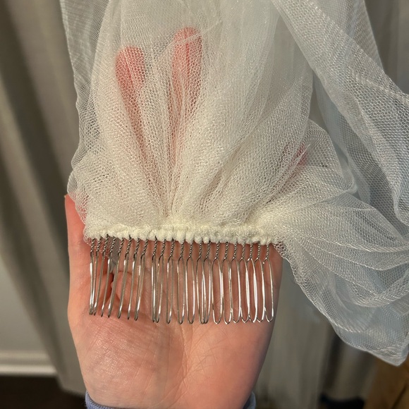COPY - Vow’d Luxe Tulle Cathedral length Veil - Picture 4 of 5